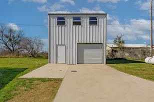 110 Lakewood Dr, Burnet, TX 78611 - Photo 24
