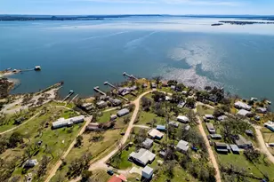 110 Lakewood Dr, Burnet, TX 78611 - Photo 1