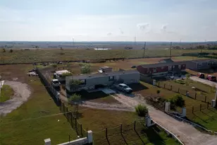 363 El Rey Dr, Kyle, TX 78640 - Photo 4