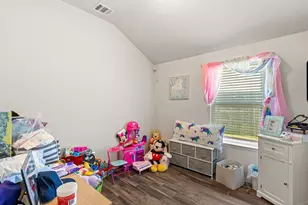 205 Four Star Dr, Elgin, TX 78621 - Photo 12