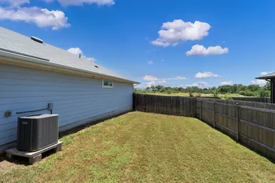 205 Four Star Drive, Elgin, TX 78621 - Photo 32