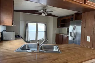 374 Plum St, Bastrop, TX 78602 - Photo 4