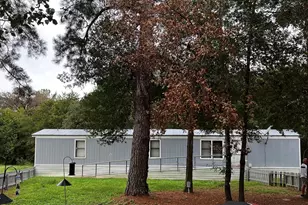 374 Plum St, Bastrop, TX 78602 - Photo 2