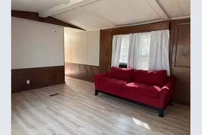 374 Plum Street #B, Bastrop, TX 78602 - Photo 6