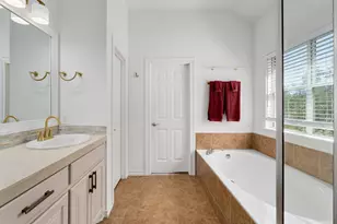 11201 W Cave Blvd, Dripping Springs, TX 78620 - Photo 18
