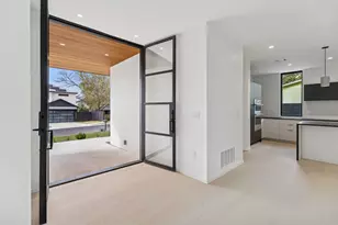 3007 Locke Ln, Austin, TX 78704 - Photo 2
