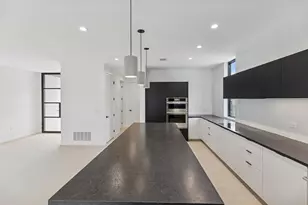3007 Locke Ln, Austin, TX 78704 - Photo 8