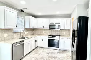 10516 Dunham Forest Rd, Austin, TX 78717 - Photo 8