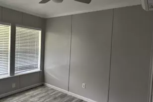 1813 Rhodes Rd, Austin, TX 78721 - Photo 8