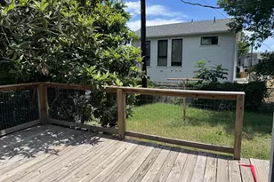 1813 Rhodes Rd, Austin, TX 78721 - Photo 12