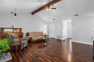 411 Bonita Vista Dr, Buda, TX 78610 - Photo 6