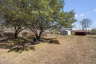 411 Bonita Vista Dr, Buda, TX 78610 - Photo 24