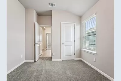 242 Red Tail Hawk Lane, Cedar Creek, TX 78612 - Photo 10