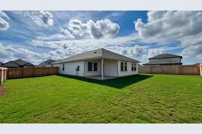 242 Red Tail Hawk Lane, Cedar Creek, TX 78612 - Photo 4