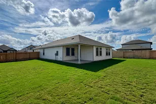 242 Red Tail Hawk Ln, Cedar Creek, TX 78612 - Photo 4