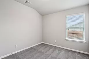 242 Red Tail Hawk Ln, Cedar Creek, TX 78612 - Photo 8