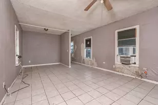 305 E Main St, Florence, TX 76527 - Photo 8
