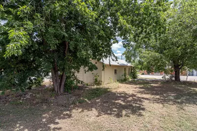 305 E Main Street, Florence, TX 76527 - Photo 14