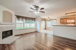 215 Spruce Dr, Kyle, TX 78640 - Photo 6