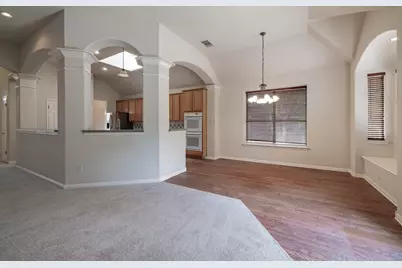 124 Stonehedge Boulevard, Georgetown, TX 78626 - Photo 8