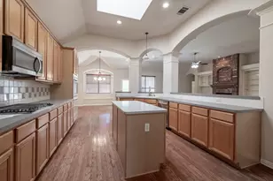 124 Stonehedge Blvd, Georgetown, TX 78626 - Photo 10