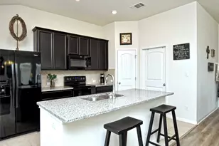 130 Sunshine Ln, Kyle, TX 78640 - Photo 8