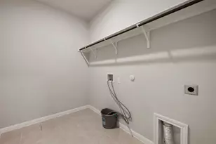 208 Golden Gate Ln, Kyle, TX 78640 - Photo 10