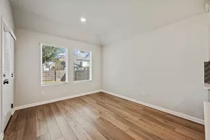 208 Golden Gate Ln, Kyle, TX 78640 - Photo 16