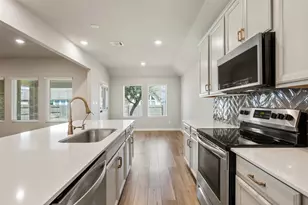 208 Golden Gate Ln, Kyle, TX 78640 - Photo 20