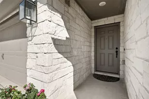 208 Golden Gate Ln, Kyle, TX 78640 - Photo 4