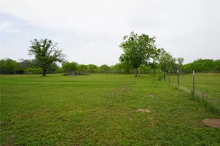 3363 FM713, Lockhart, TX 78644 - Photo 16