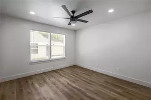 511 E 50th St, Austin, TX 78751 - Photo 16