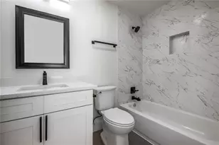 511 E 50th St, Austin, TX 78751 - Photo 20