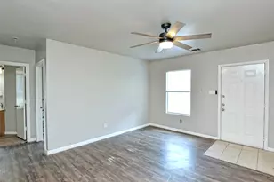 6121 Ponca St, Austin, TX 78741 - Photo 2