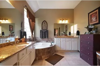 1302 Hunter Ace Way, Cedar Park, TX 78613 - Photo 10