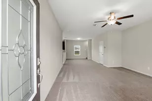 1579 Violet Ln, Kyle, TX 78640 - Photo 4