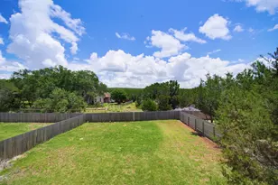 10 Honeysuckle Ln, Wimberley, TX 78676 - Photo 36