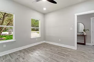 10 Honeysuckle Ln, Wimberley, TX 78676 - Photo 10