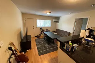 304 E 33rd St, Austin, TX 78705 - Photo 4