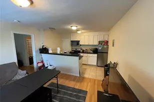 304 E 33rd St, Austin, TX 78705 - Photo 2