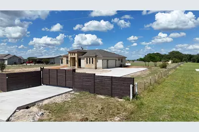 123 Lila Lane, Bertram, TX 78605 - Photo 2