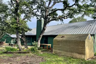 204 E Lakeshore Dr, Dripping Springs, TX 78620 - Photo 6