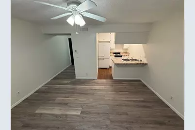 2408 Longview Street #104., Austin, TX 78705 - Photo 2