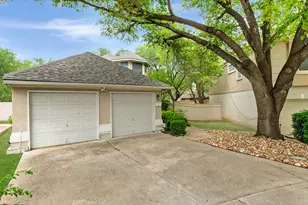 6 Muirfield Greens Cove, Lakeway, TX 78738 - Photo 2