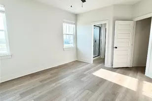 100 Zayd Ct, Jarrell, TX 76537 - Photo 8