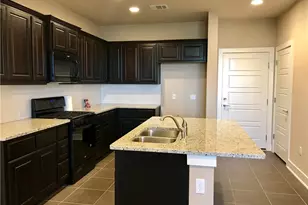 6814 E Riverside Dr, Austin, TX 78741 - Photo 4