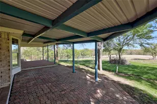 235 Mesquite Dr, Cedar Creek, TX 78612 - Photo 28