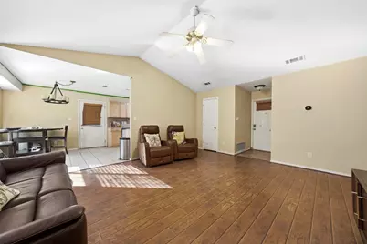 105 Snyders Trail, Liberty Hill, TX 78642 - Photo 4