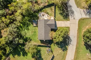 105 Snyders Trail, Liberty Hill, TX 78642 - Photo 36