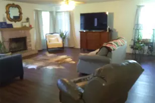 1110 Mountain View Dr, Pflugerville, TX 78660 - Photo 12